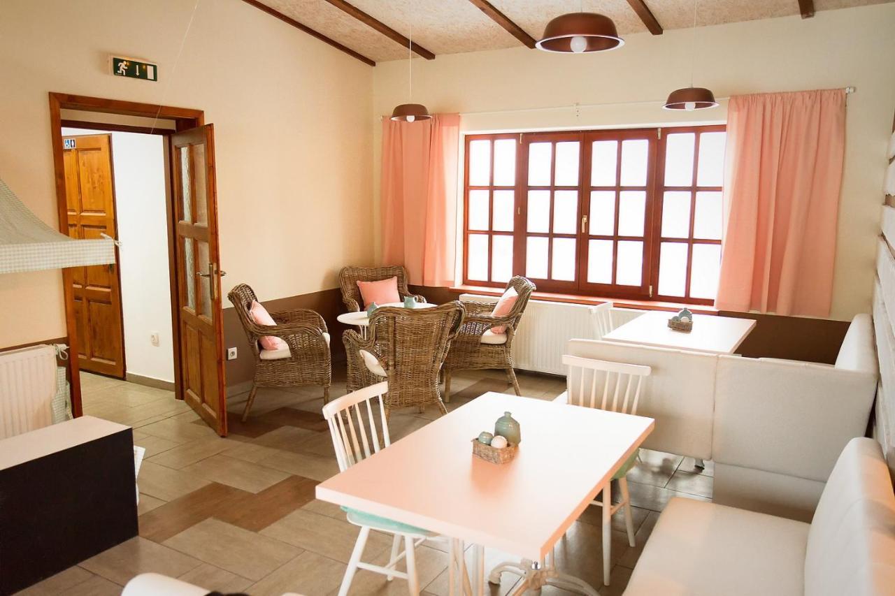 Camp Alpa Hotel Ostrovacice Luaran gambar